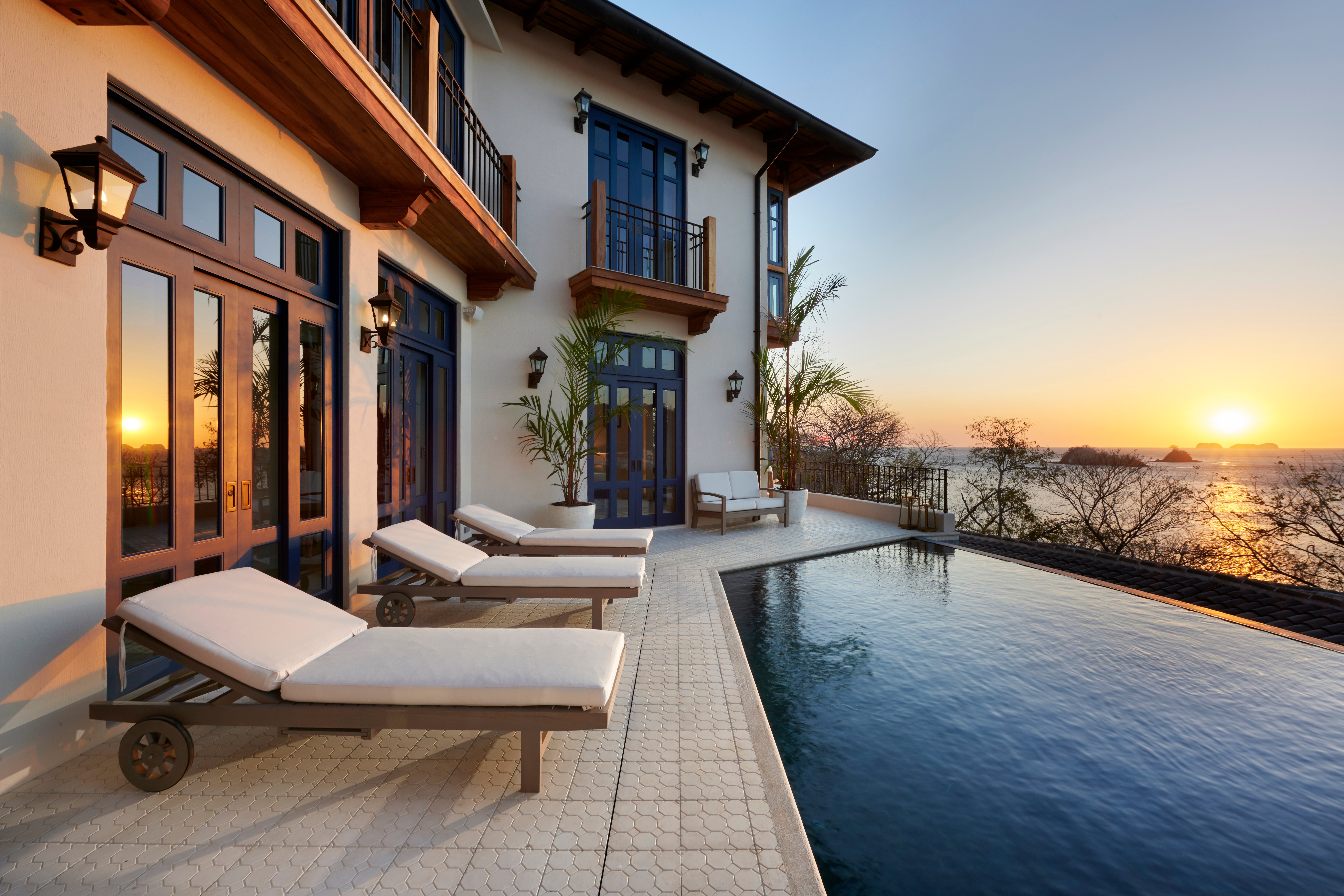 las-catalinas-infinity-pool